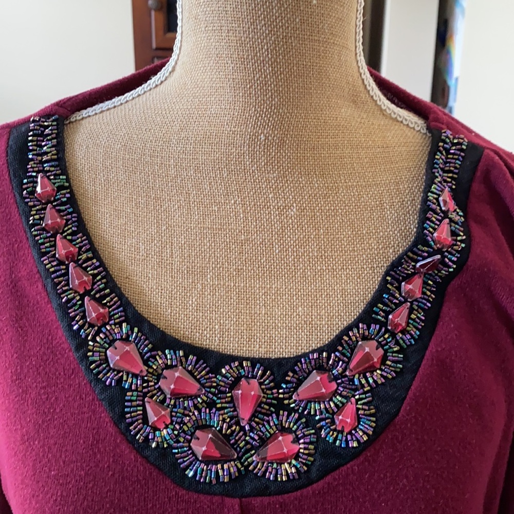 😍Burgundy and black soft knit light sweater